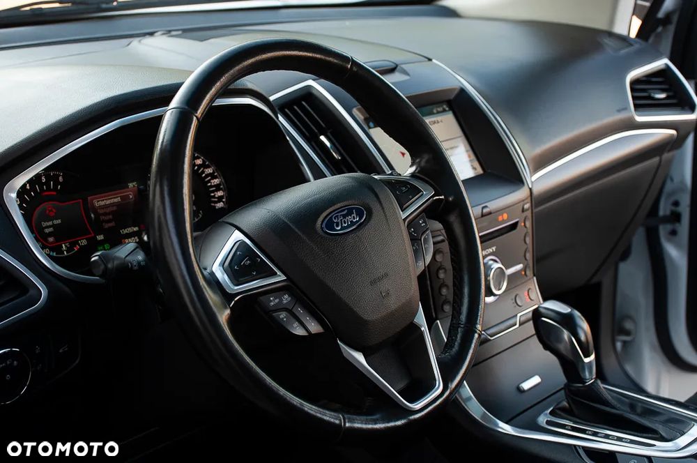 Ford Edge 2.0 TDCi Twin-Turbo 4WD ST-Line - 31