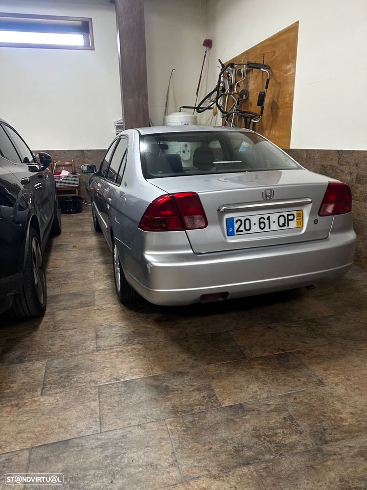 Honda Civic 1.6 ES - 2
