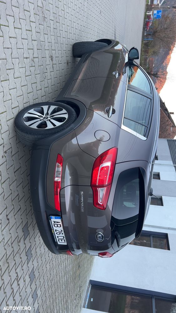 Kia Sportage 2.0 CRDI 184 4WD Automatik Spirit - 3