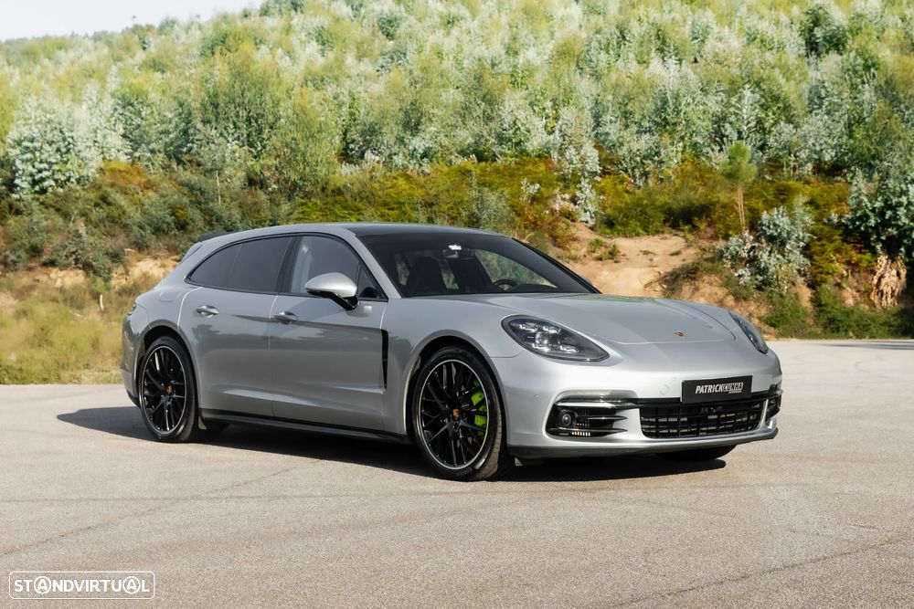 Porsche Panamera Sport Turismo 4 E-Hybrid - 3