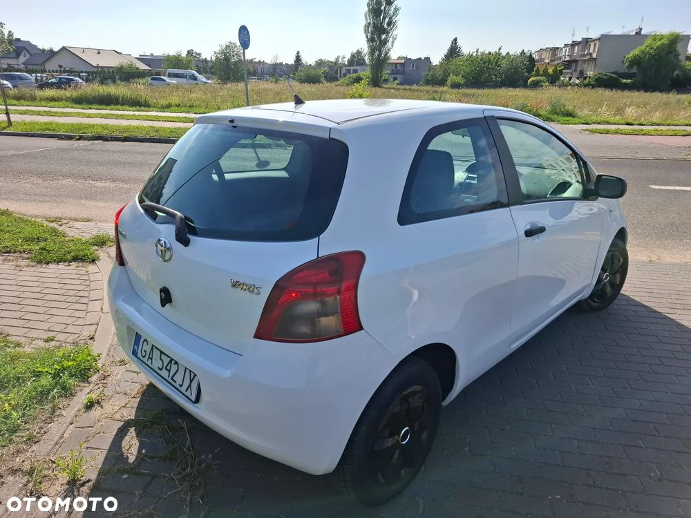 Toyota Yaris 1.0 Luna A/C - 5