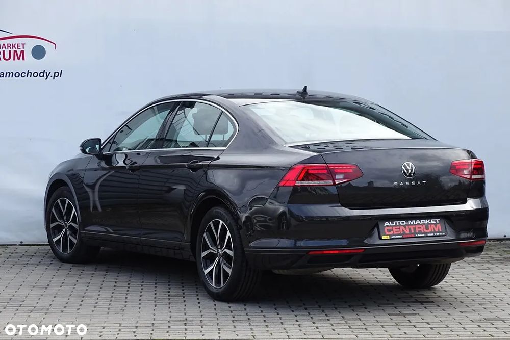 Volkswagen Passat - 38