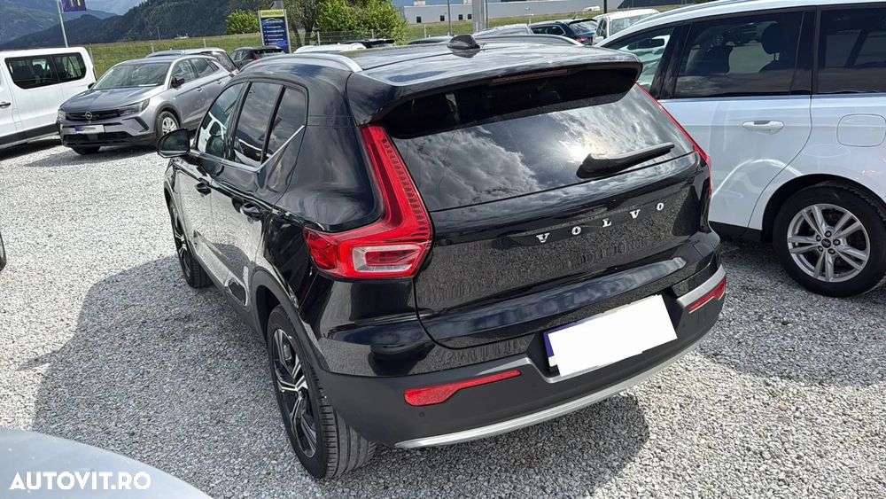 Volvo XC 40 T2 AT8 Momentum - 3