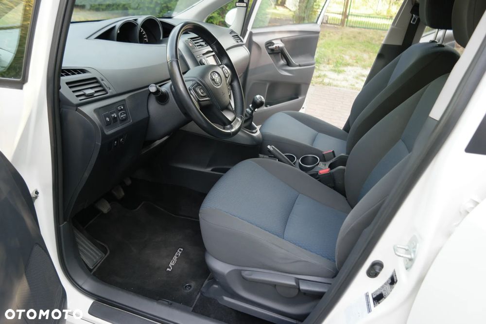 Toyota Verso - 18
