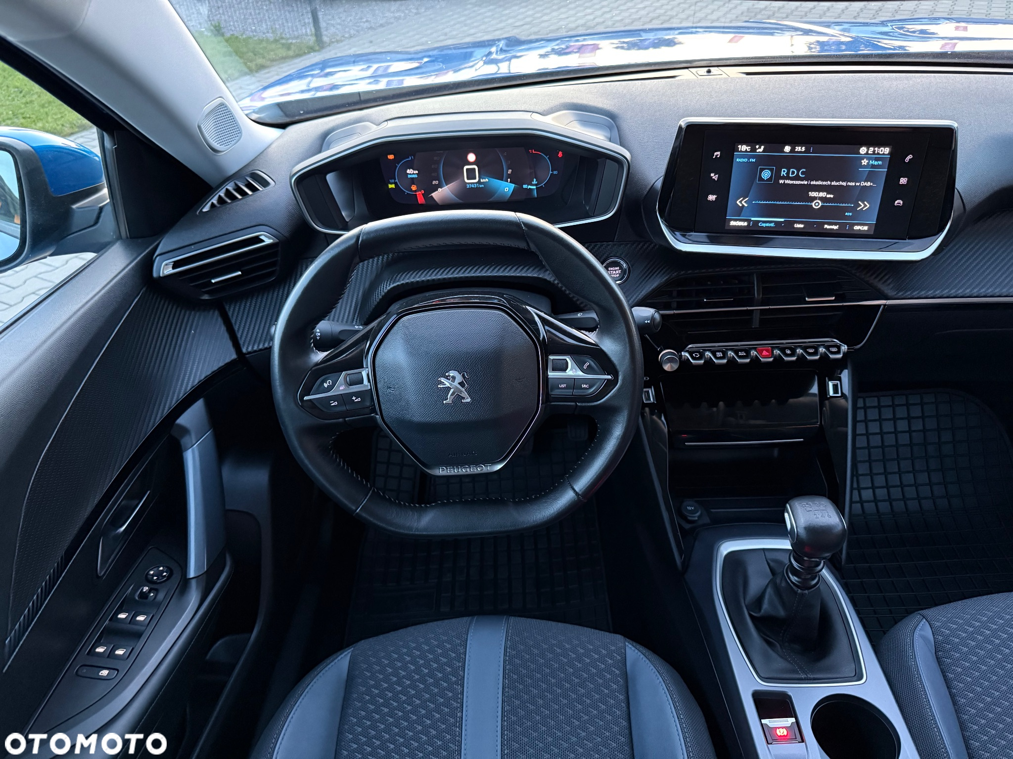Peugeot 2008 1.2 PureTech Allure S&S - 18