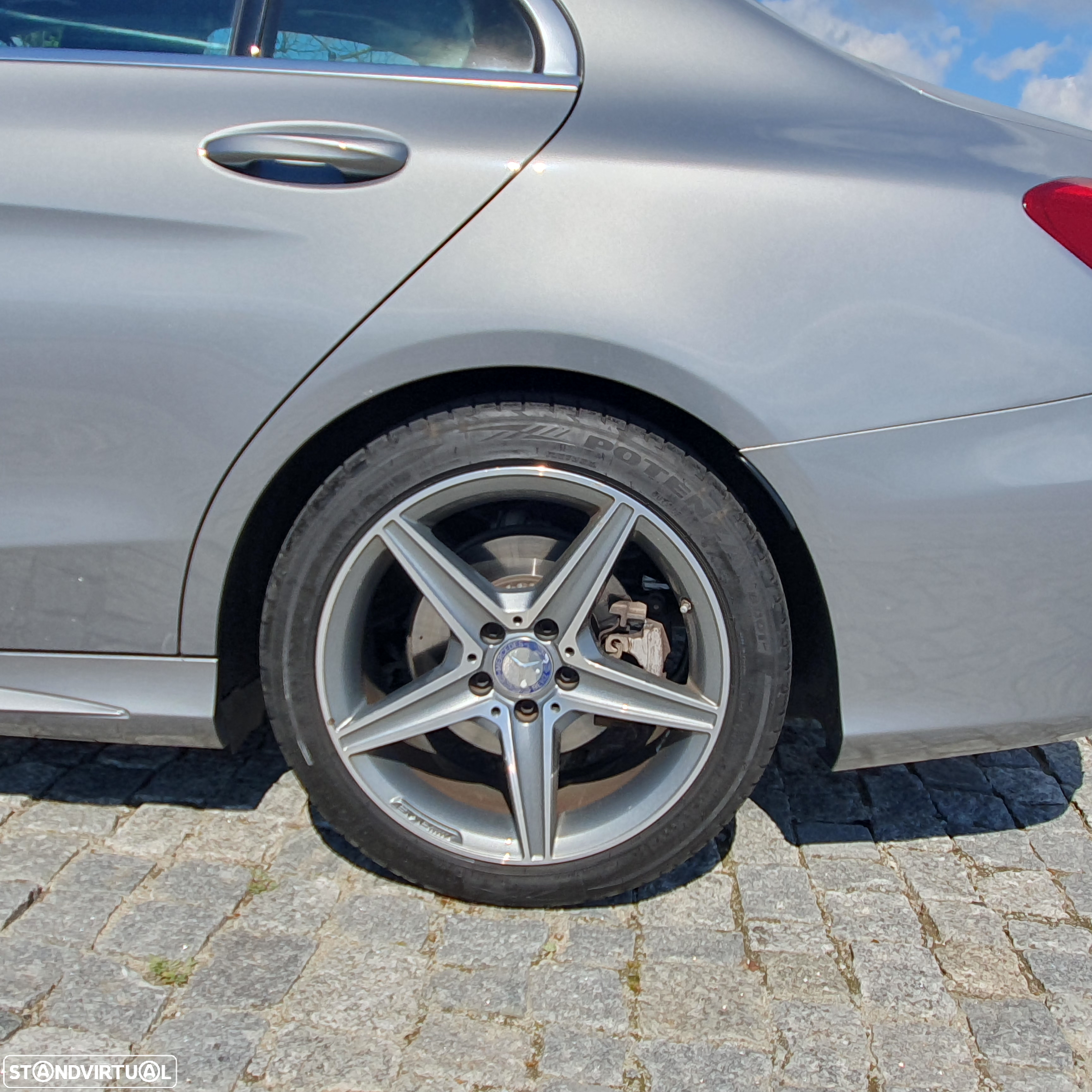Mercedes-Benz C 200 - 11