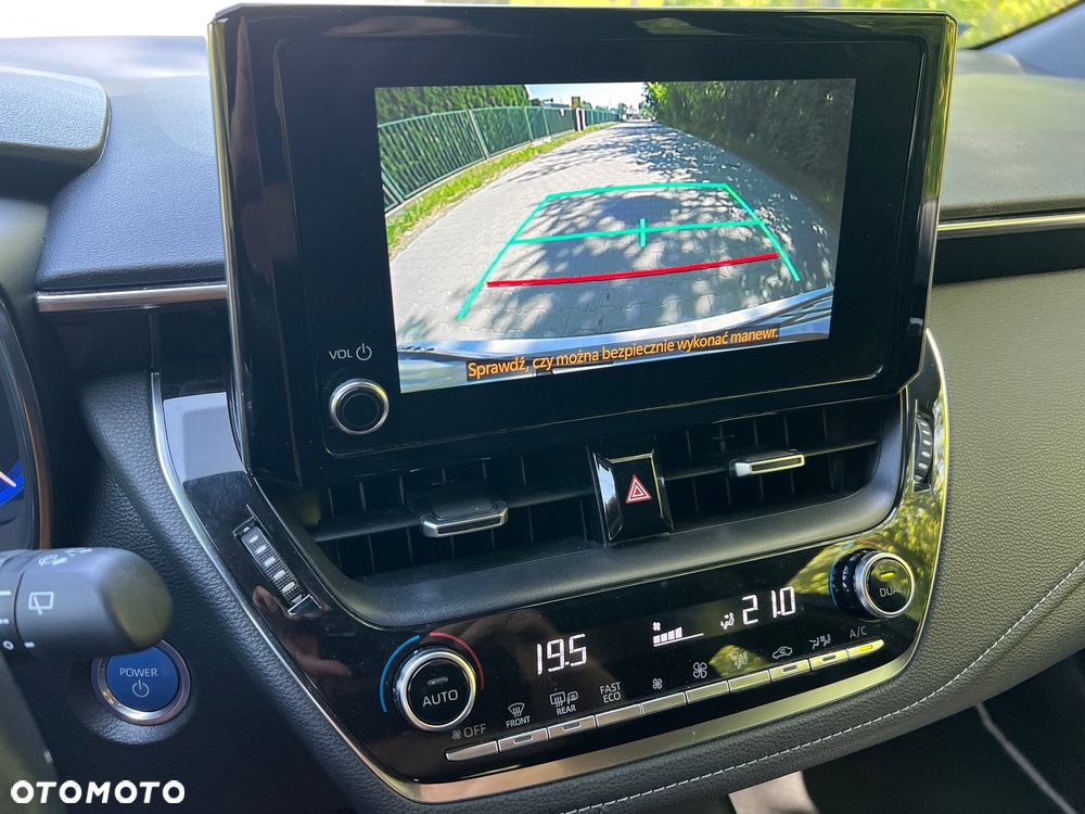Toyota Corolla 1.8 Hybrid GPF Comfort - 32