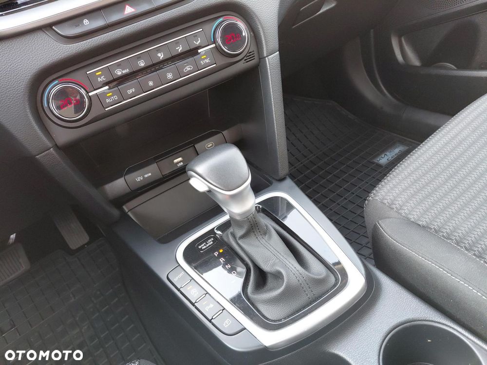 Kia Ceed - 15