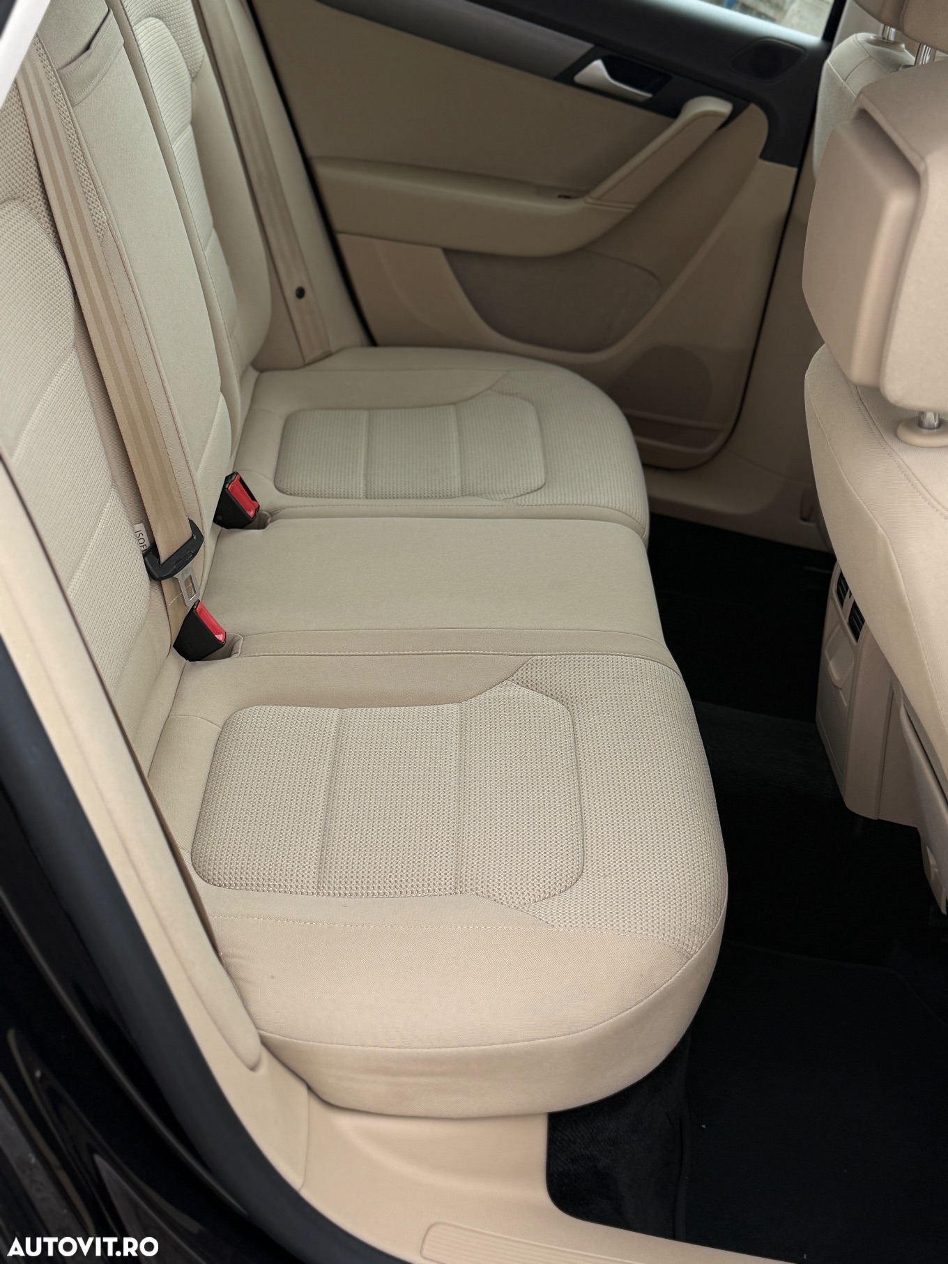 Volkswagen Passat Variant 2.0 TDI 4Motion BlueMotion Technology Business Edition - 8