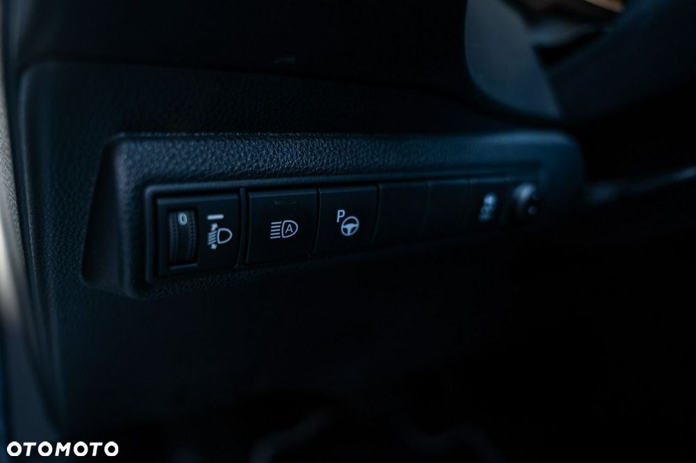 Toyota Corolla 1.8 Hybrid Comfort - 18