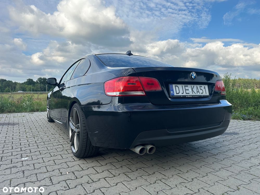 BMW Seria 3 330d xDrive M Sport Edition - 4