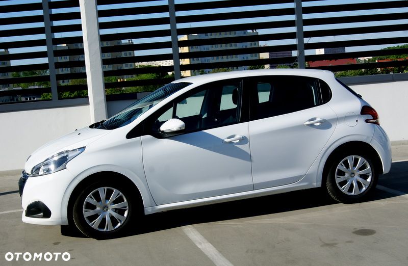 Peugeot 208 PureTech 82 Start & Stop Allure - 15