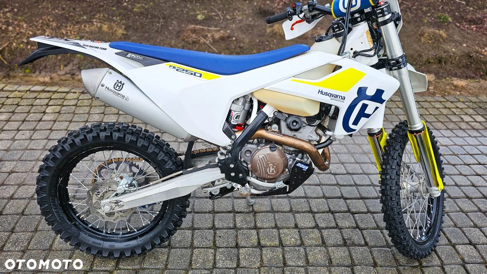 Husqvarna FE - 4