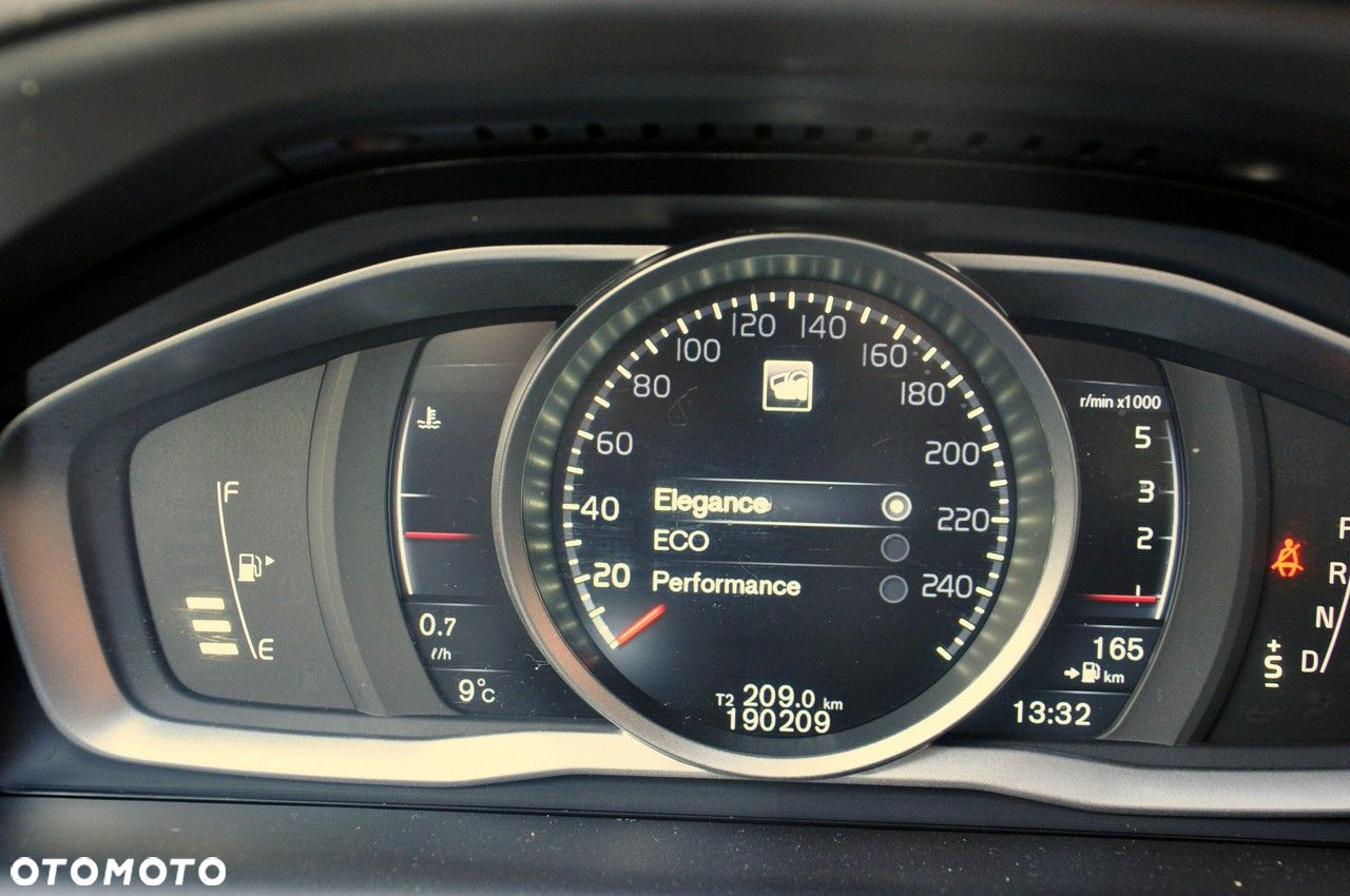 Volvo XC 60 D4 Drive-E Momentum - 39