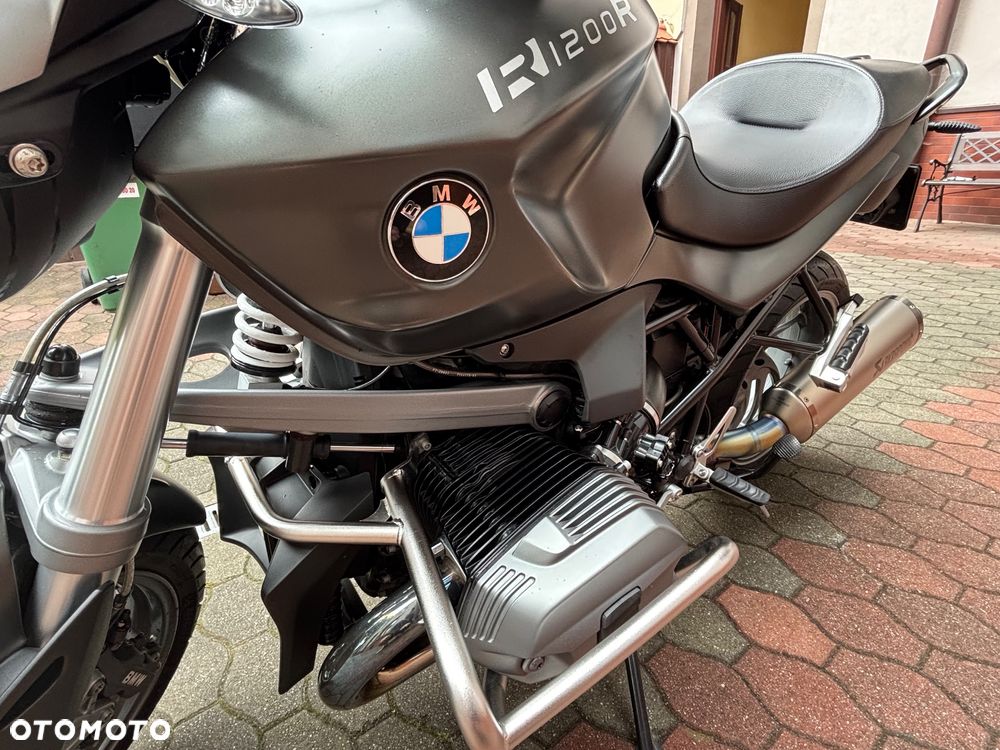 BMW R - 8