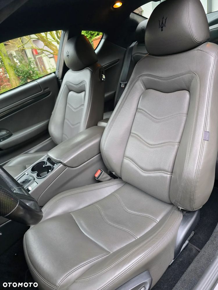 Maserati GranTurismo MC Stradale - 11