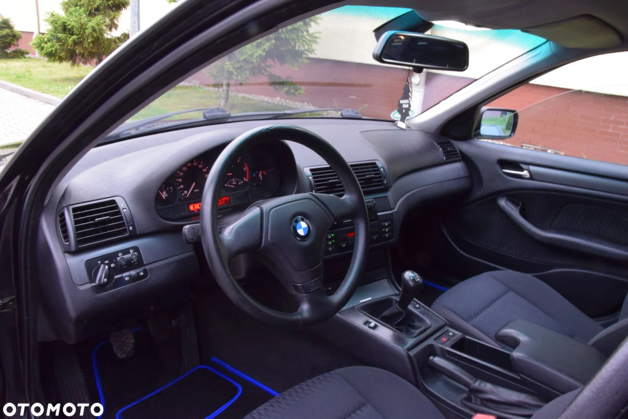 BMW Seria 3 320d - 24