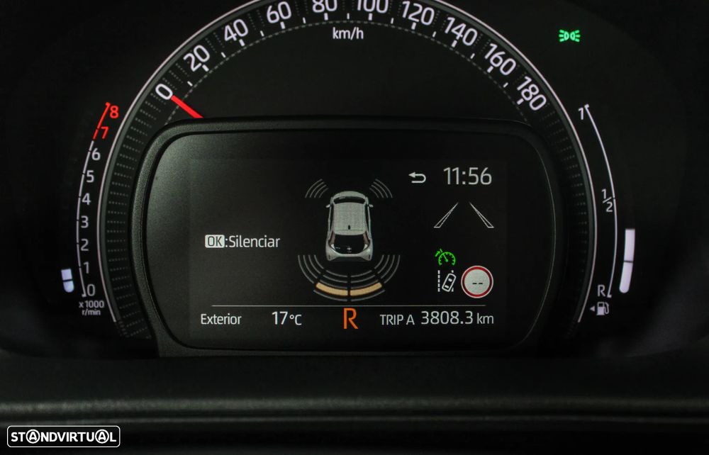 Toyota Aygo X 1.0 Envy CVT - 39