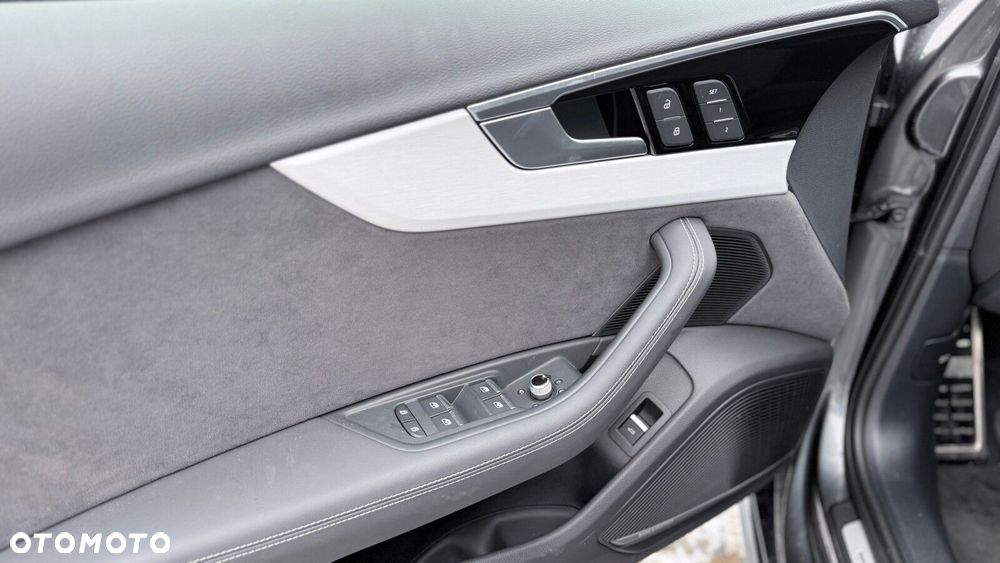 Audi A4 Limousine - 23