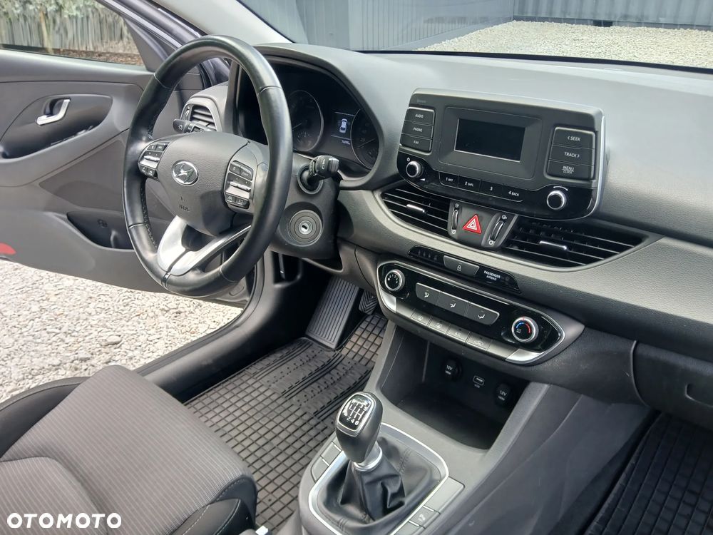 Hyundai i30 1.5 DPI Modern - 20