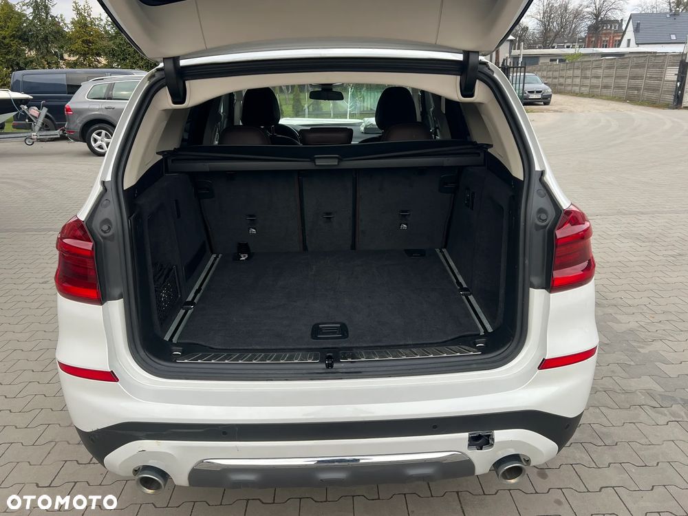 BMW X3 xDrive20d xLine - 16