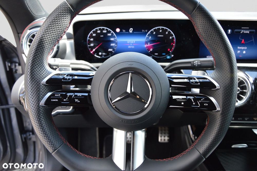 Mercedes-Benz CLA 200 mHEV AMG Line 7G-DCT - 13