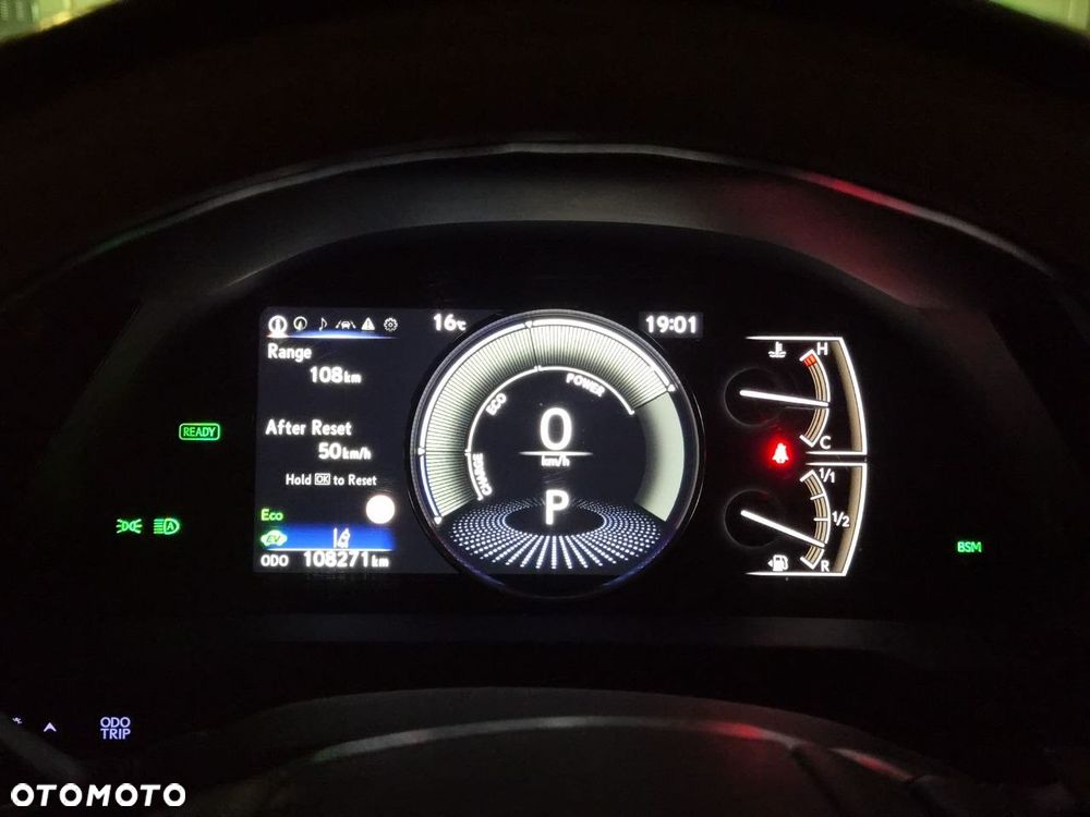 Lexus ES 300h Omotenashi - 24