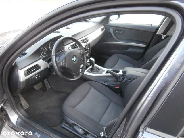 BMW Seria 3 320d DPF - 8