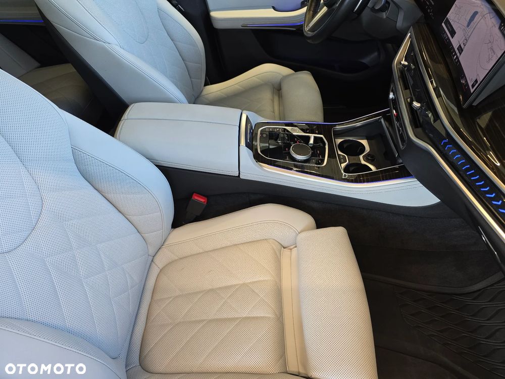 BMW X5 xDrive40d mHEV M Sport sport - 23