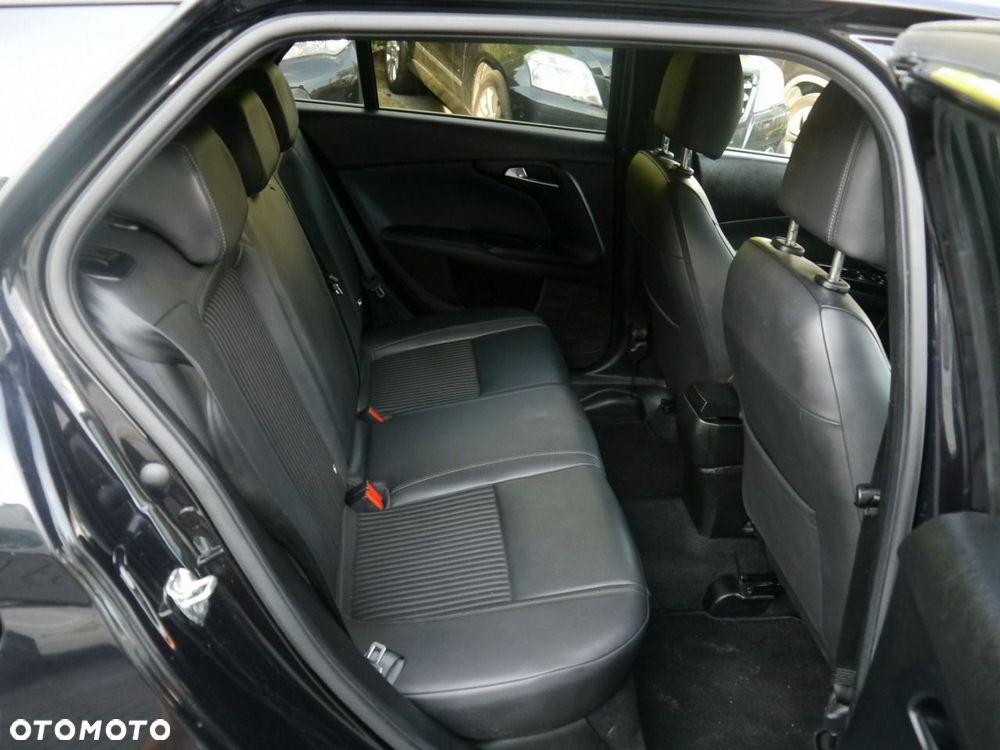 Fiat Tipo 1.6 MultiJet 16v Sport - 29