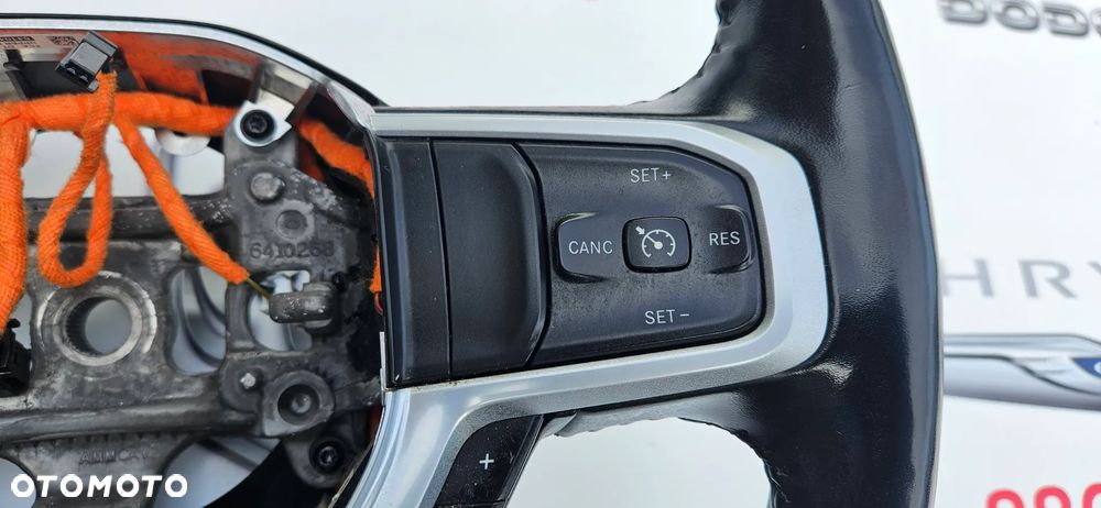 RAM 1500 V 5 2019- Kierownica Multifunkcyjna Grzana Przyciski 641104500F - 9