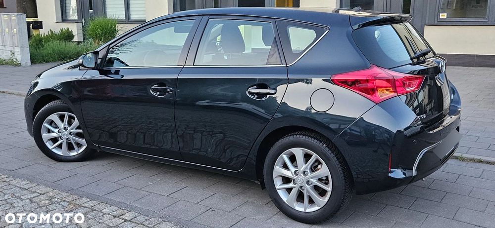 Toyota Auris 1.33 Dual-VVT-i START Edition - 25