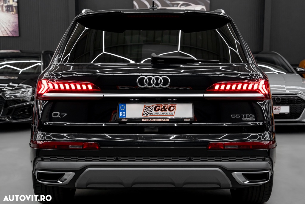 Audi Q7 55 TFSI quattro Tiptronic MHEV S Line - 24