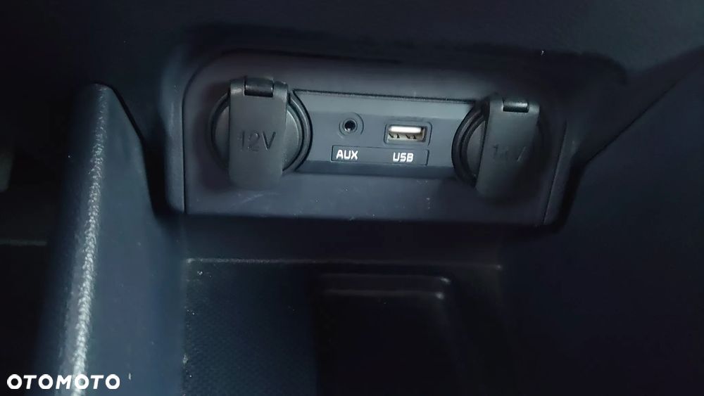 Kia Rio 1.2 Dream Team Edition - 26