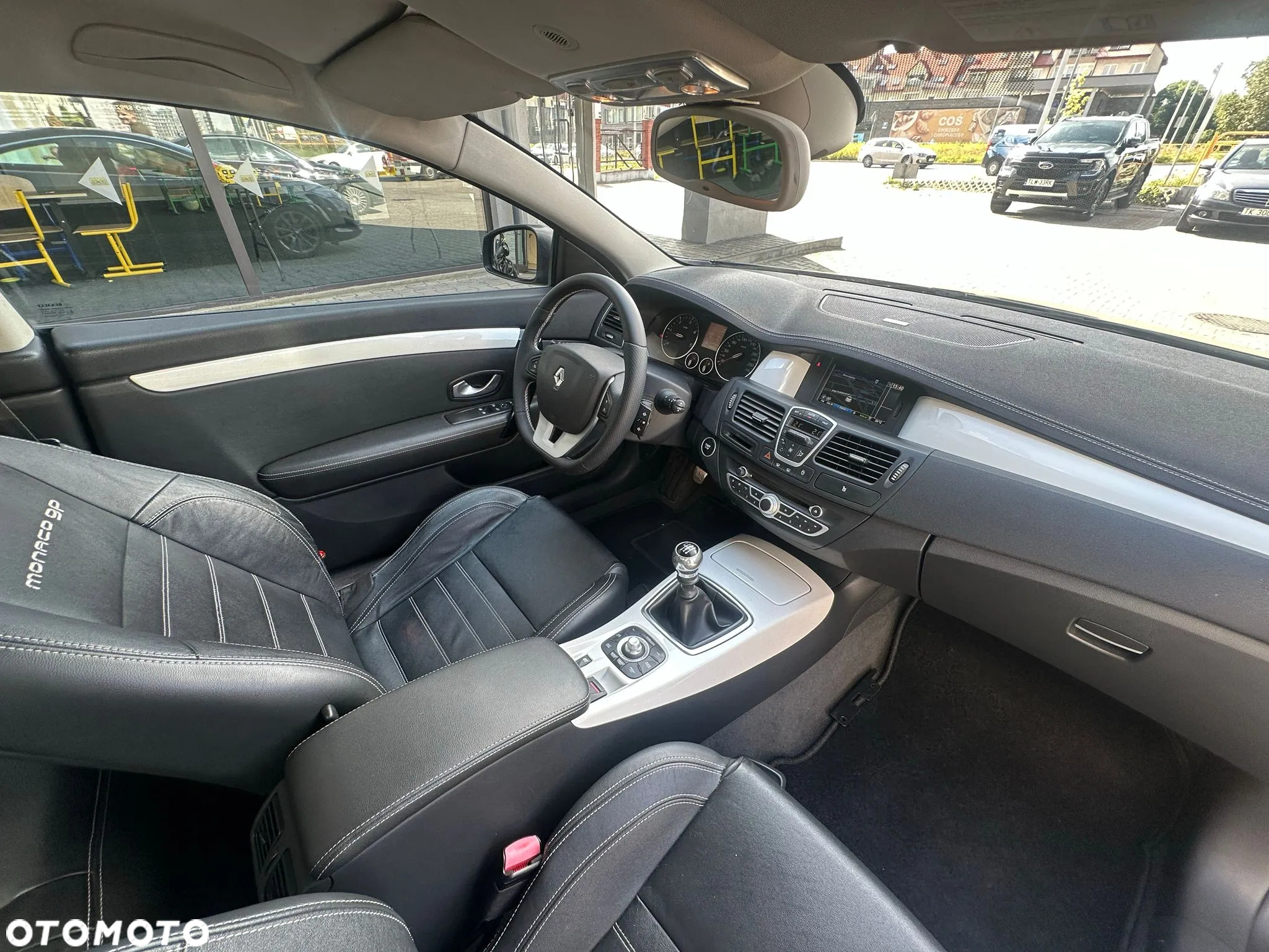 Renault Laguna 2.0 dCi Monaco GP2 - 8