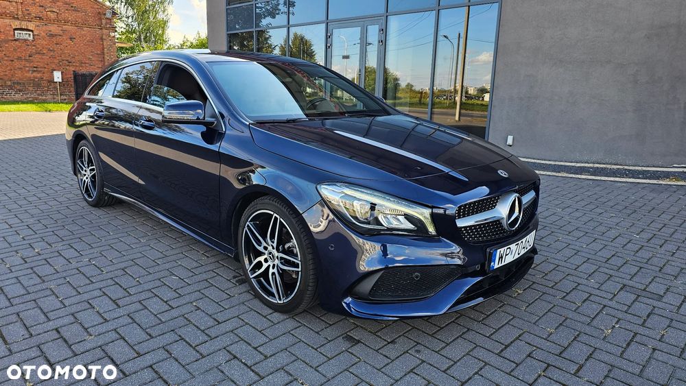 Mercedes-Benz CLA 180 AMG Line - 36