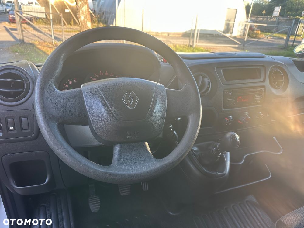 Renault Master 2.3dci 125ps 2015/16r L2H2 Klima - 24