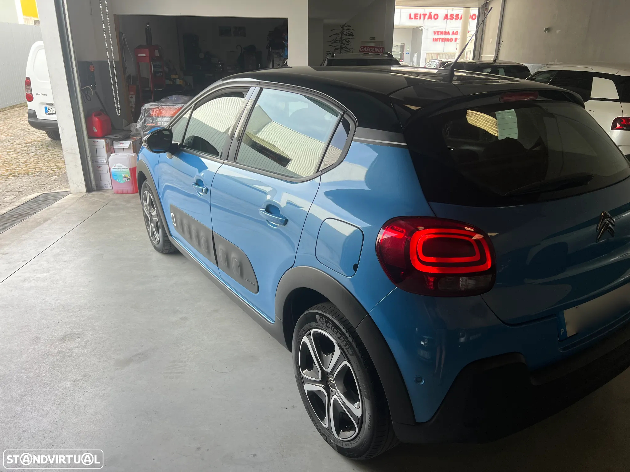 Citroën C3 1.2 PureTech Shine - 8