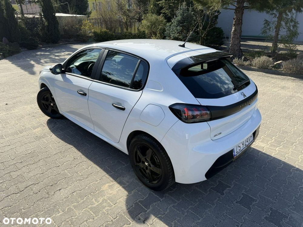 Peugeot 208 - 21