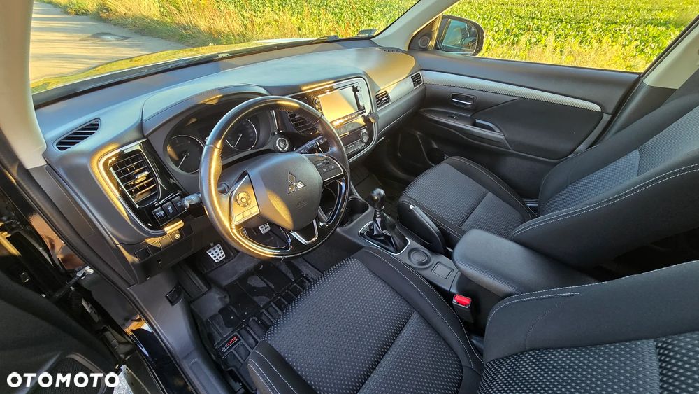 Mitsubishi Outlander ver-2-2-did-instyle-navi - 8