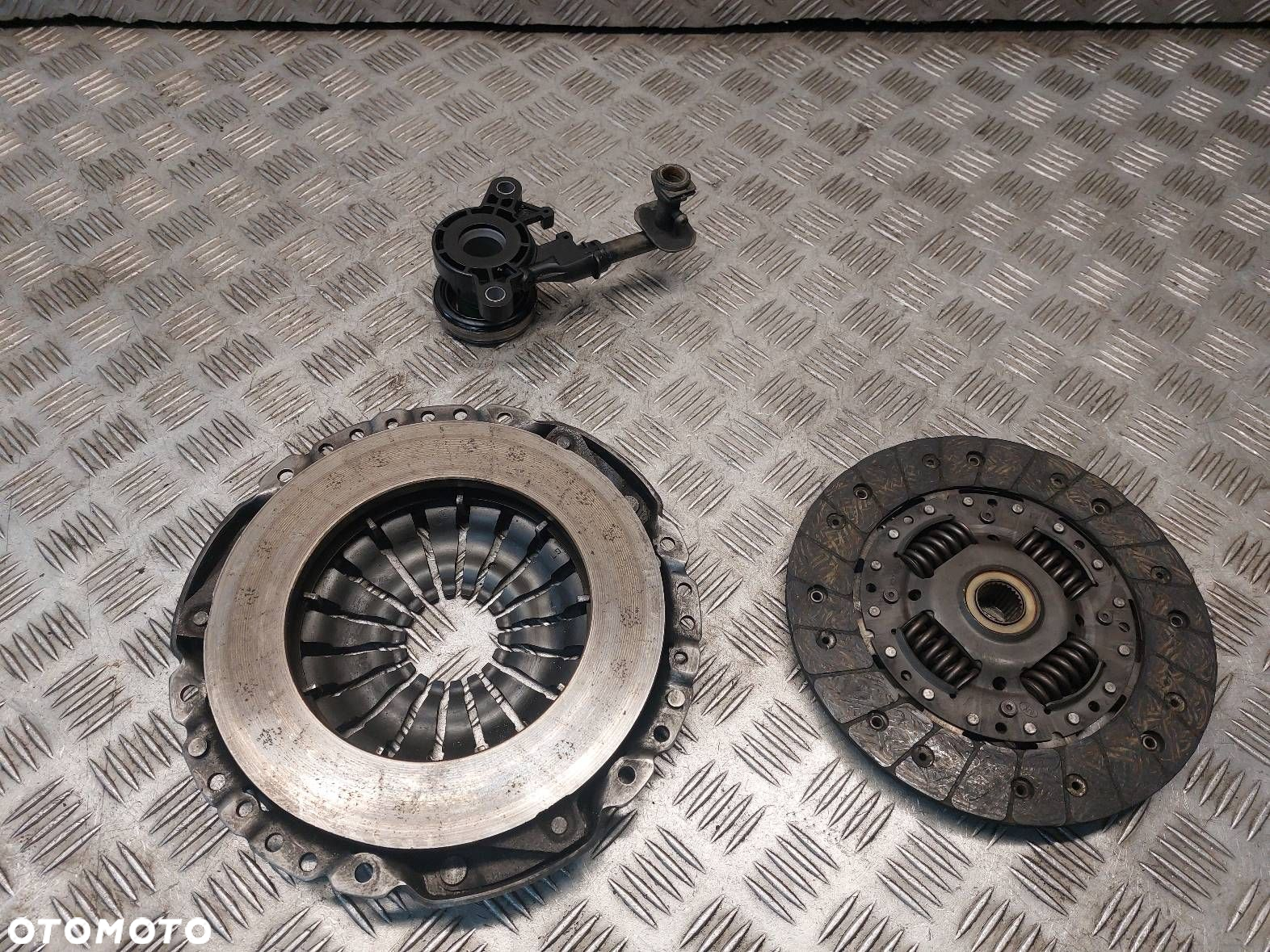 SPRZĘGŁO TARCZA + DOCISK  DACIA SANDERO I 1.5 DCI 322034210 122031210 - 5