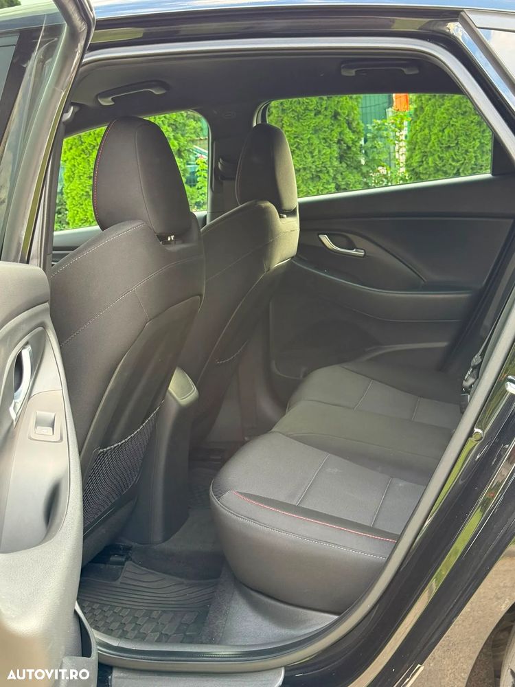 Hyundai i30 1.5 T-GDI 48V-Hybrid DCT N-Line - 10