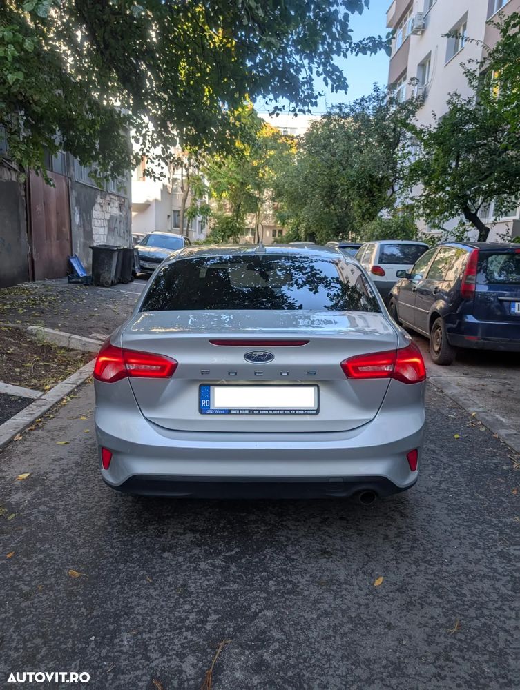 Ford Focus 1.5 TDCi Titanium - 6