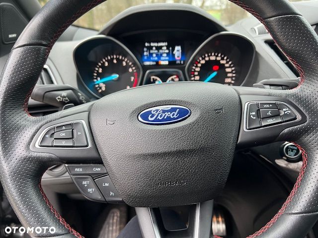 Ford Kuga 1.5 EcoBoost 2x4 ST-Line - 21