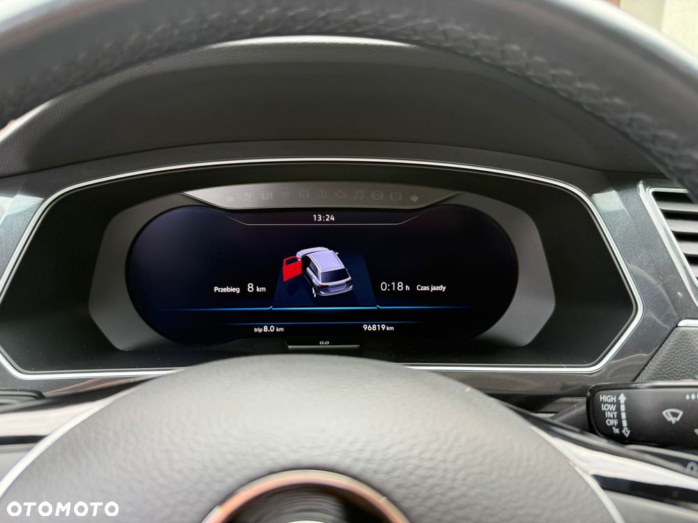 Volkswagen Tiguan - 8