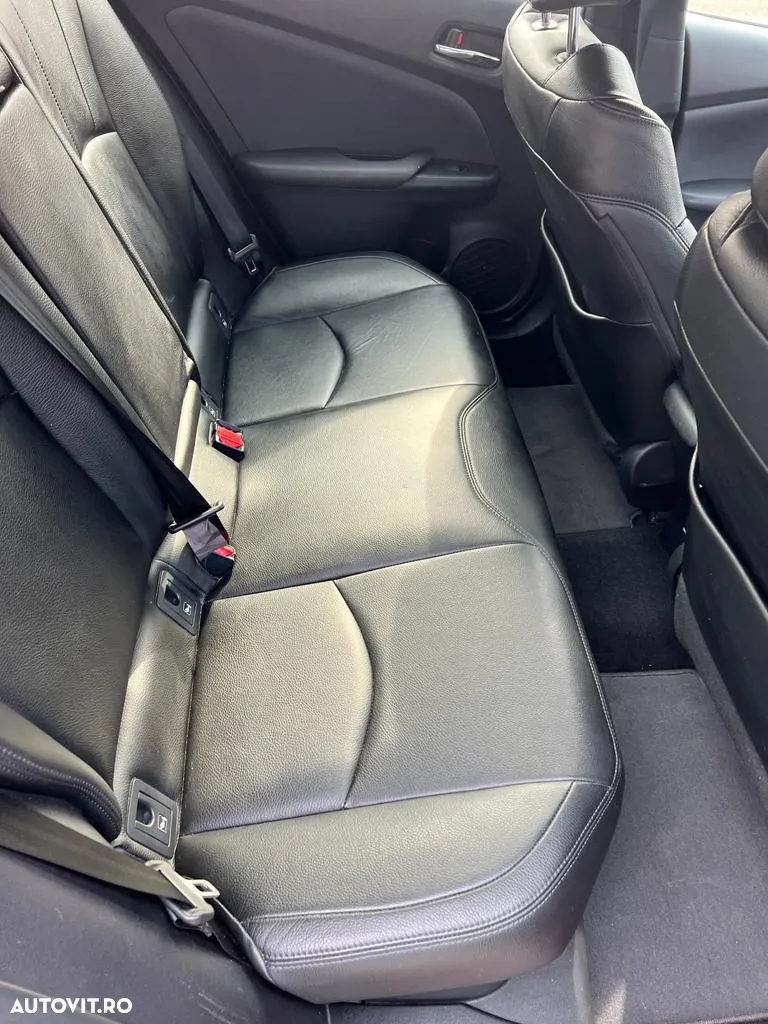 Toyota Prius Hybrid Executive - 20