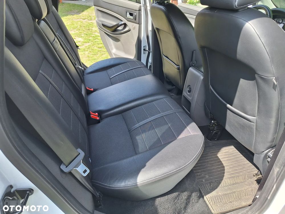 Ford Kuga 2.0 TDCi 2x4 Trend - 13