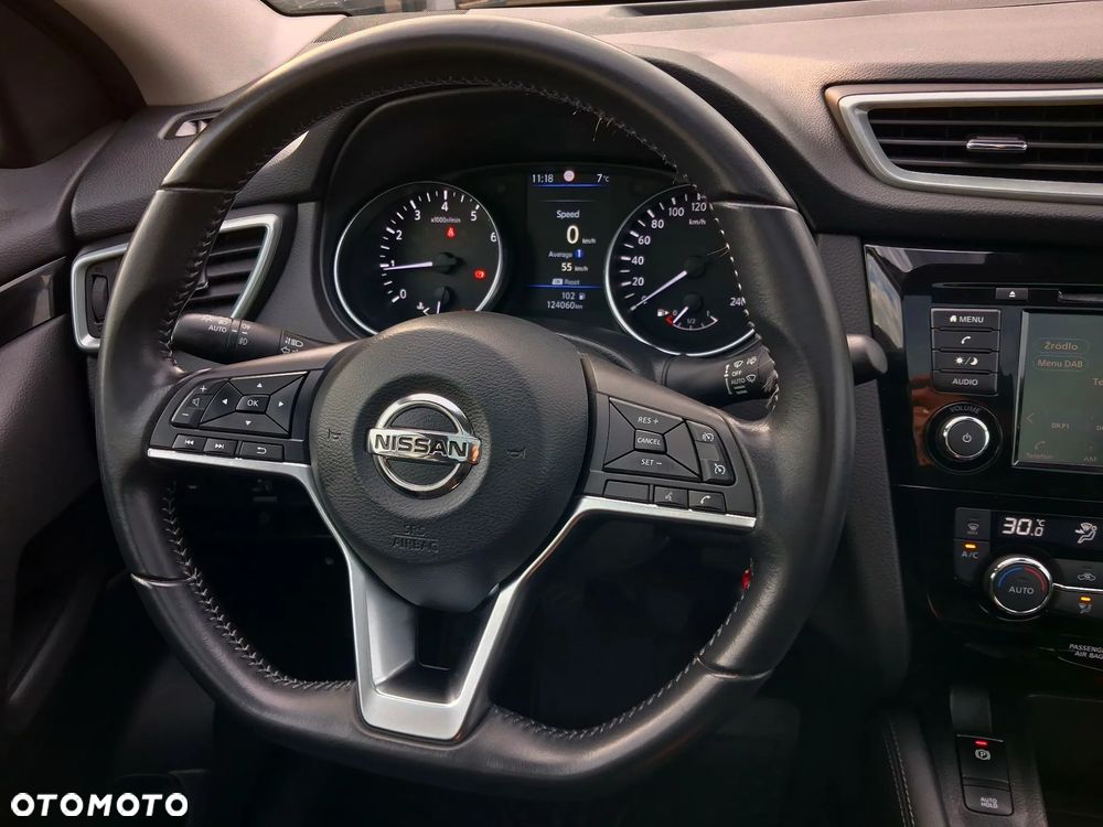 Nissan Qashqai 1.3 DIG-T N-CONNECTA - 26