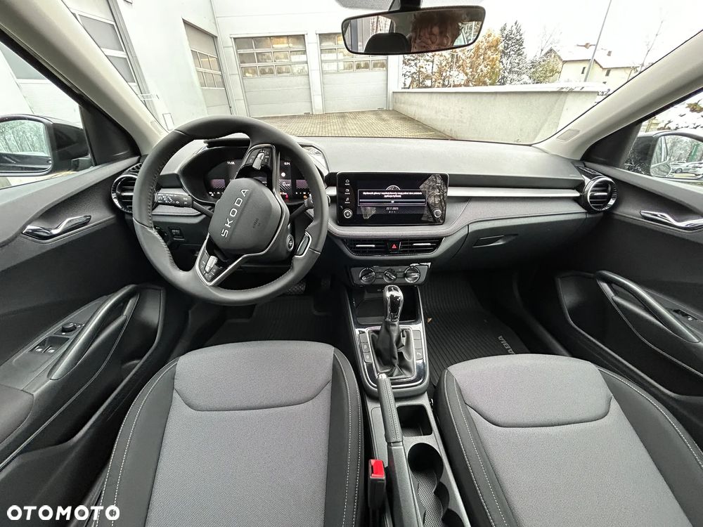 Skoda Fabia 1.0 TSI Drive DSG - 2