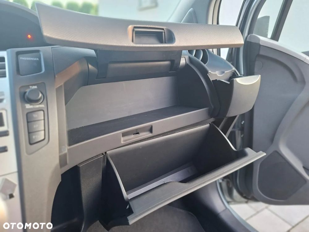 Toyota Yaris - 9